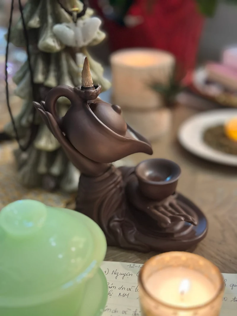 Natural Agarwood Cone Incense - Image 3