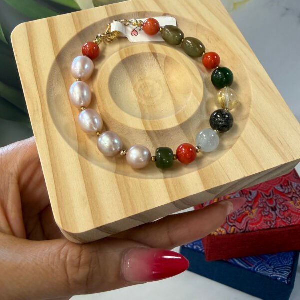 Seven Treasures Pearl Bracelet