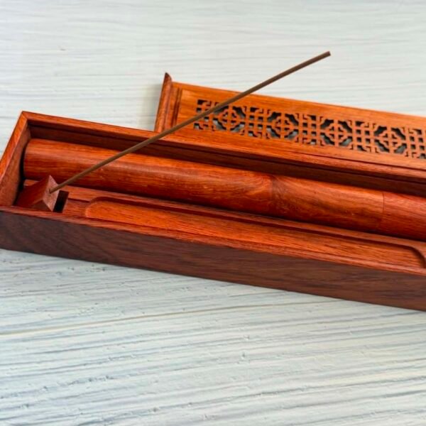 New Natural Agarwood Stick Incense.