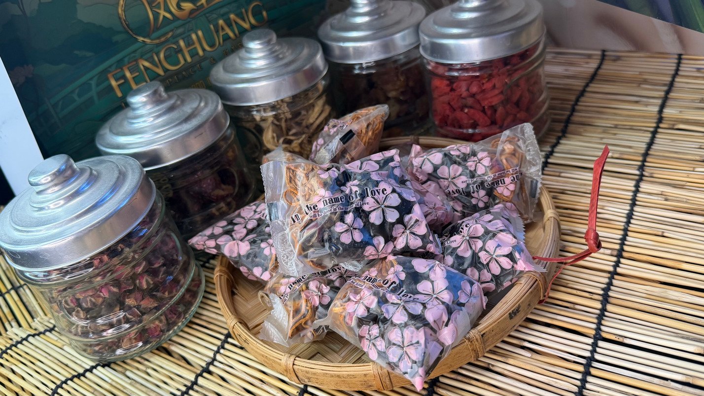 Black Fivefold Harmony Tea - Image 2