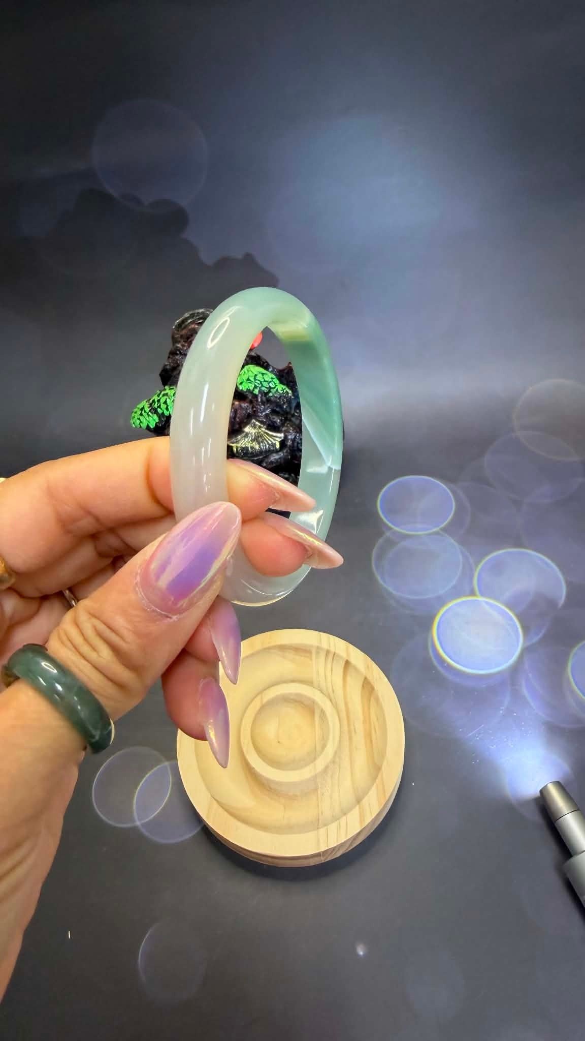 Green Cat Eye Bangle - Image 2
