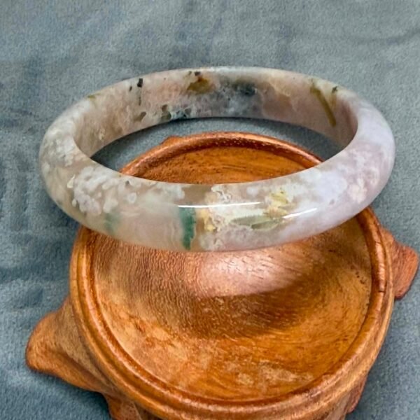 Chalcedony Green Flowers Bangle
