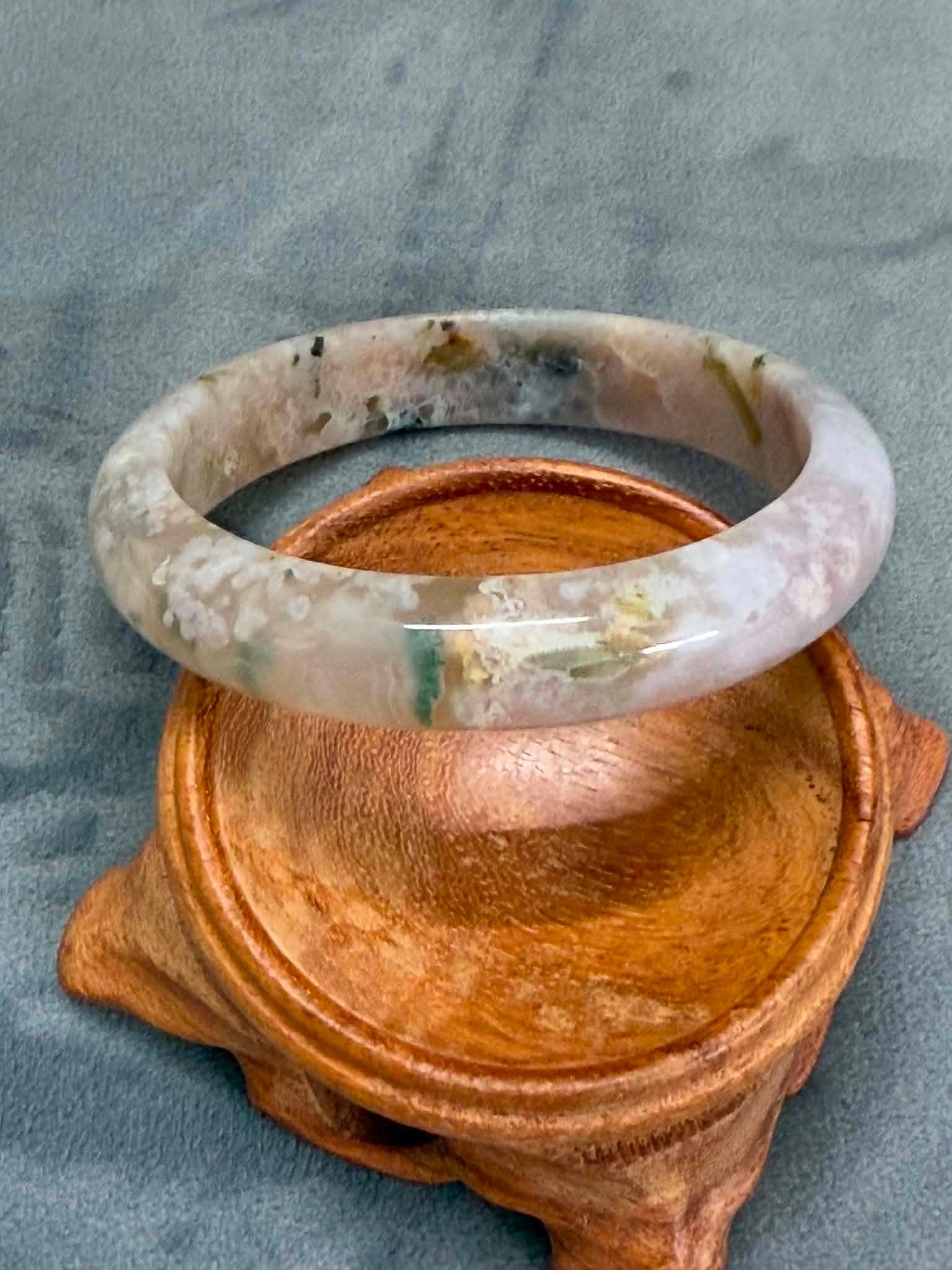 Chalcedony Green Flowers Bangle