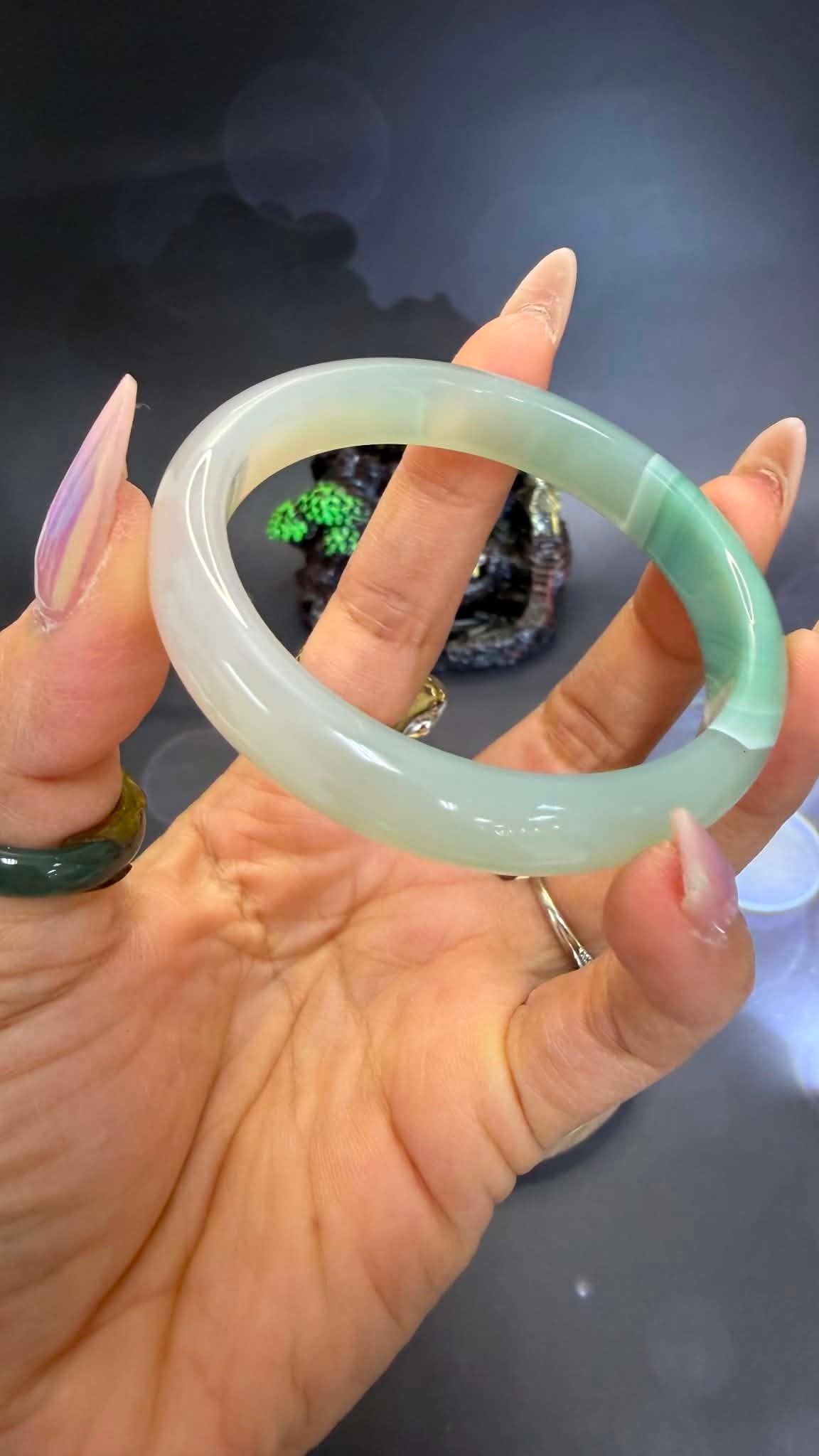 Green Cat Eye Bangle - Image 3